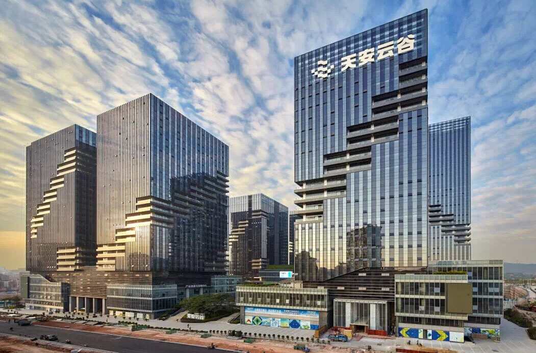 深圳会展城地铁站附近有哪些办公室出租？