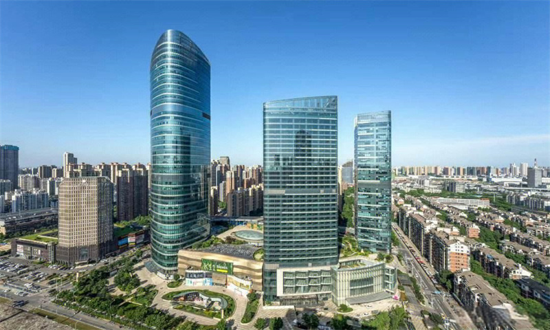打造理想办公空间：现代写字楼租赁的策略与技巧