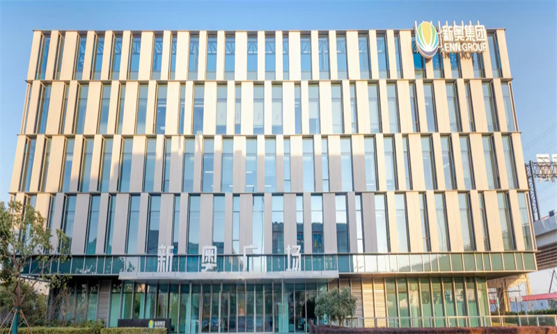 ​宽敞明亮办公室出租，地理位置优越，竭诚为您服务！