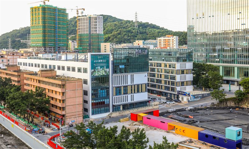 白鹿广场01